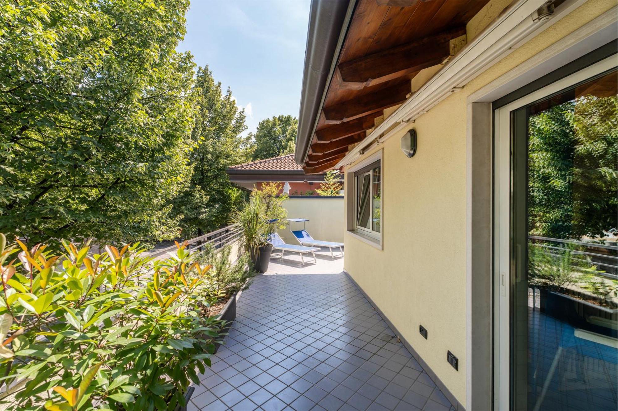 Be & Being - Katja Apartment Riva del Garda Exterior photo